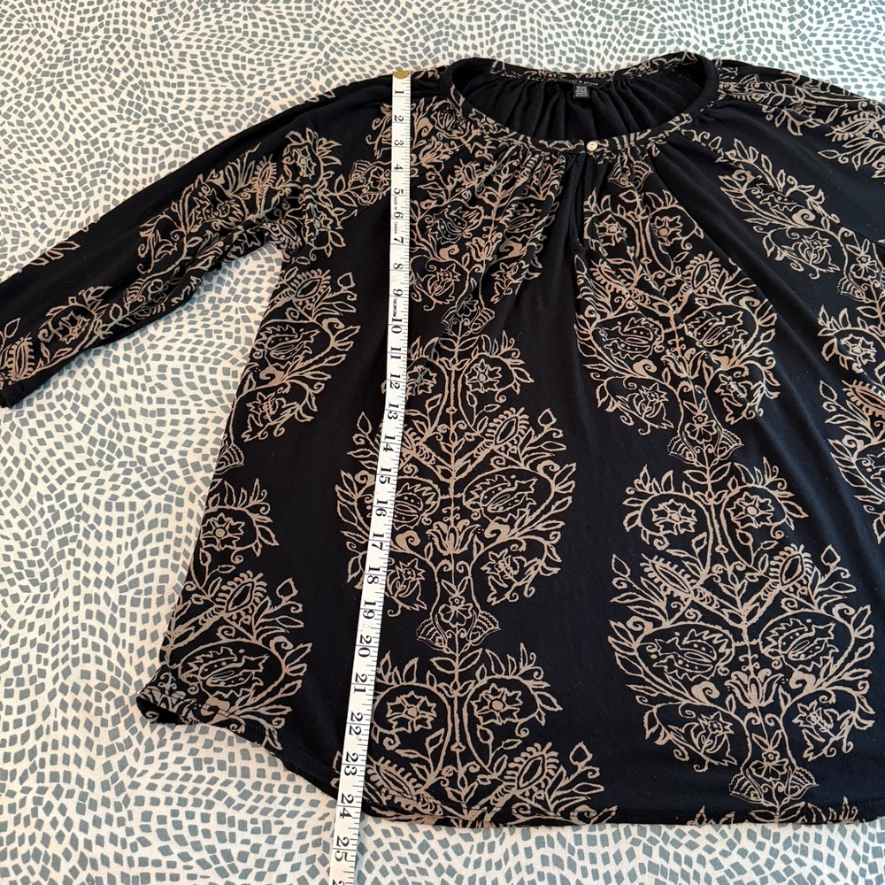 Lucky Brand | Black and Cream Floral Blouse - Picture 5 of 9